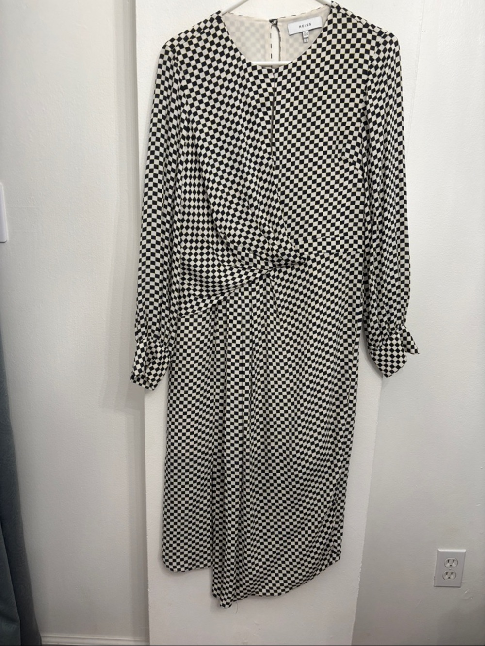 Reiss Black & White Geometric Twist-Waist Long Sleeve Dress Asymmetrical Size 8